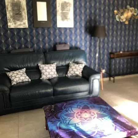 Le Calme Aux Danieres Apartment *