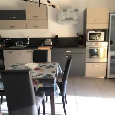Apartment Le Calme Aux Danieres La Biolle